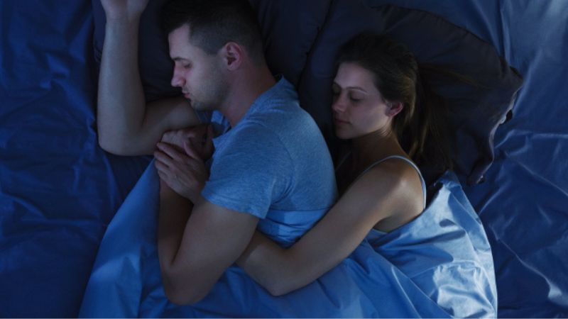 離婚しやすいカップルの寝相